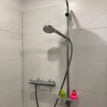 Apartment Schoene Im Gruenen Nah Zur Messe